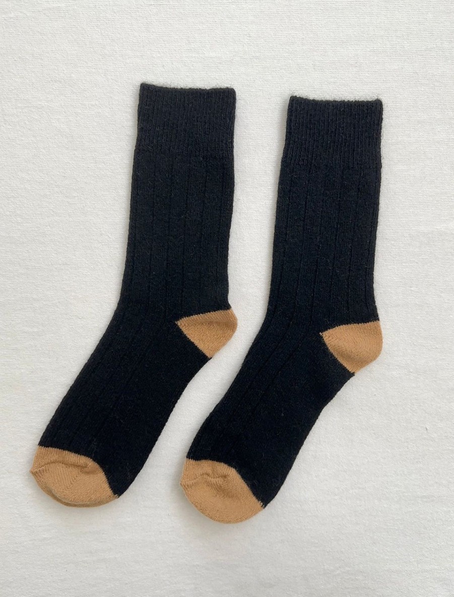 New Classic Cashmere Socks In Black And Camel Socks