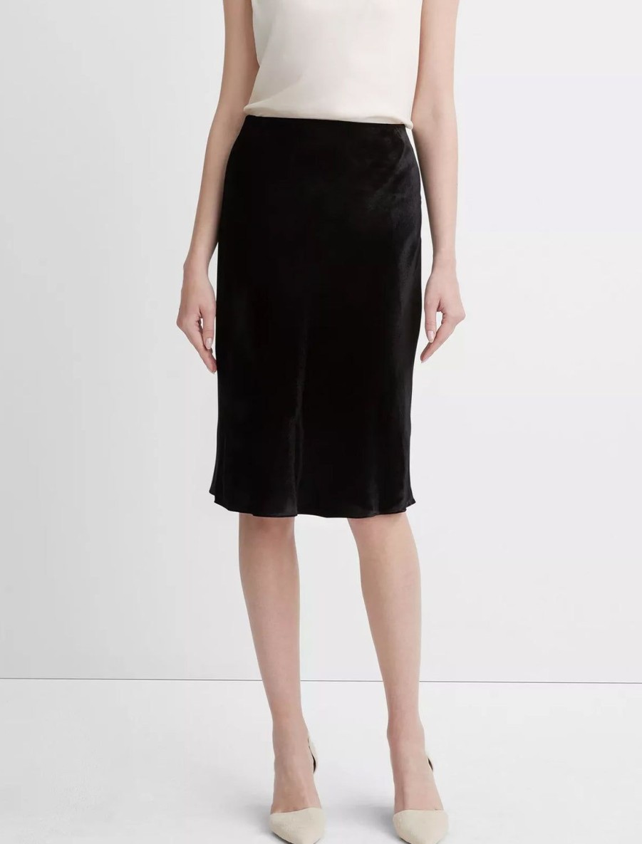 New Short Slip Skirt In Black Skirts