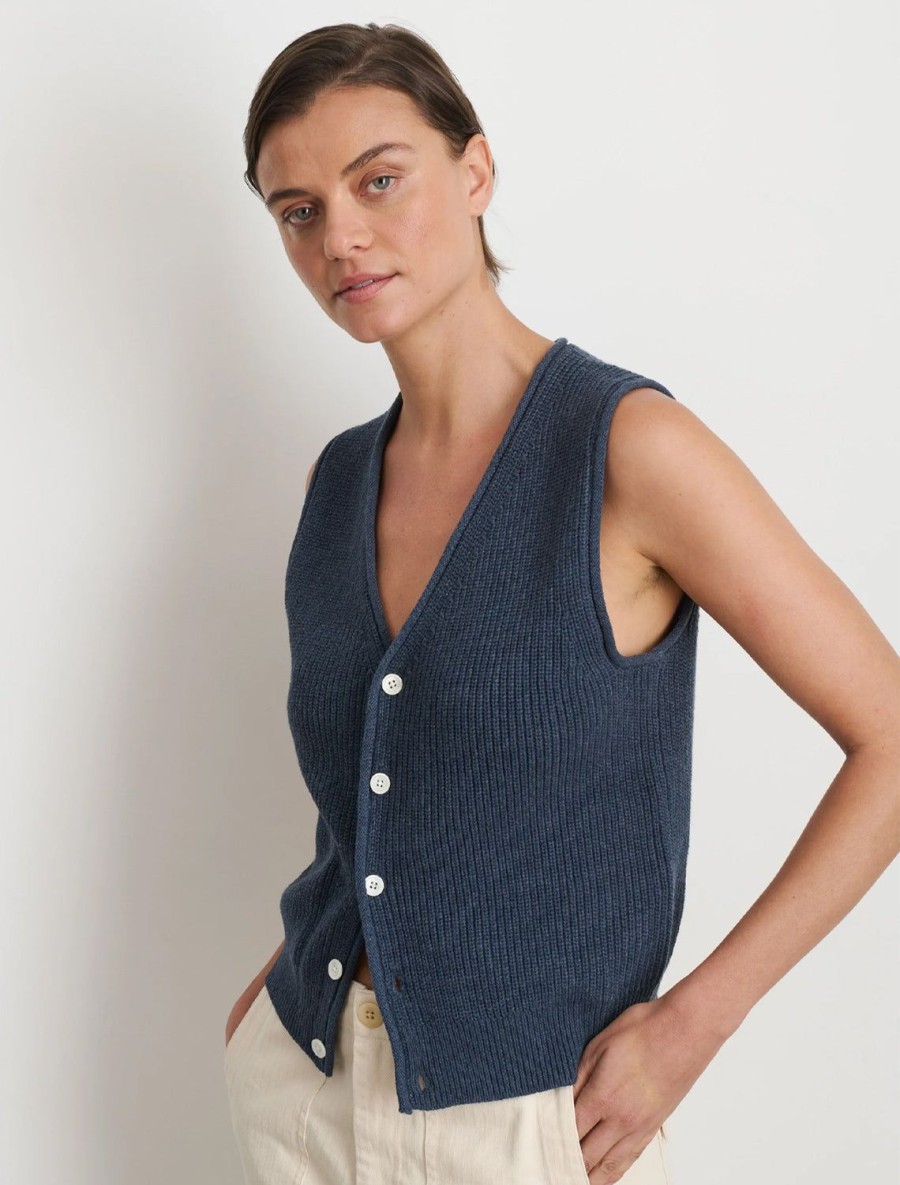 Online Eldridge Sweater Vest In Navy Pullover Sweaters