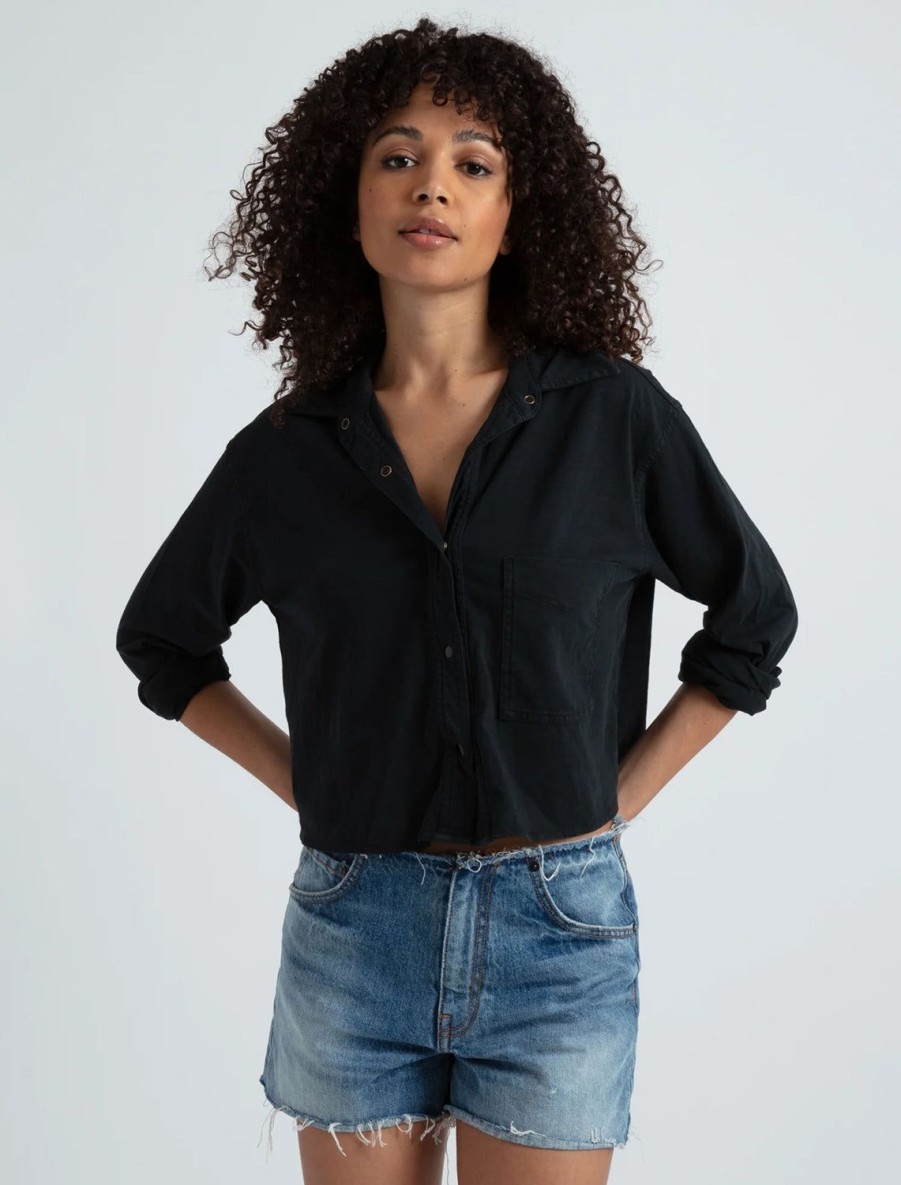 Wholesale Crop Knit Shirt In Stone Black Tees