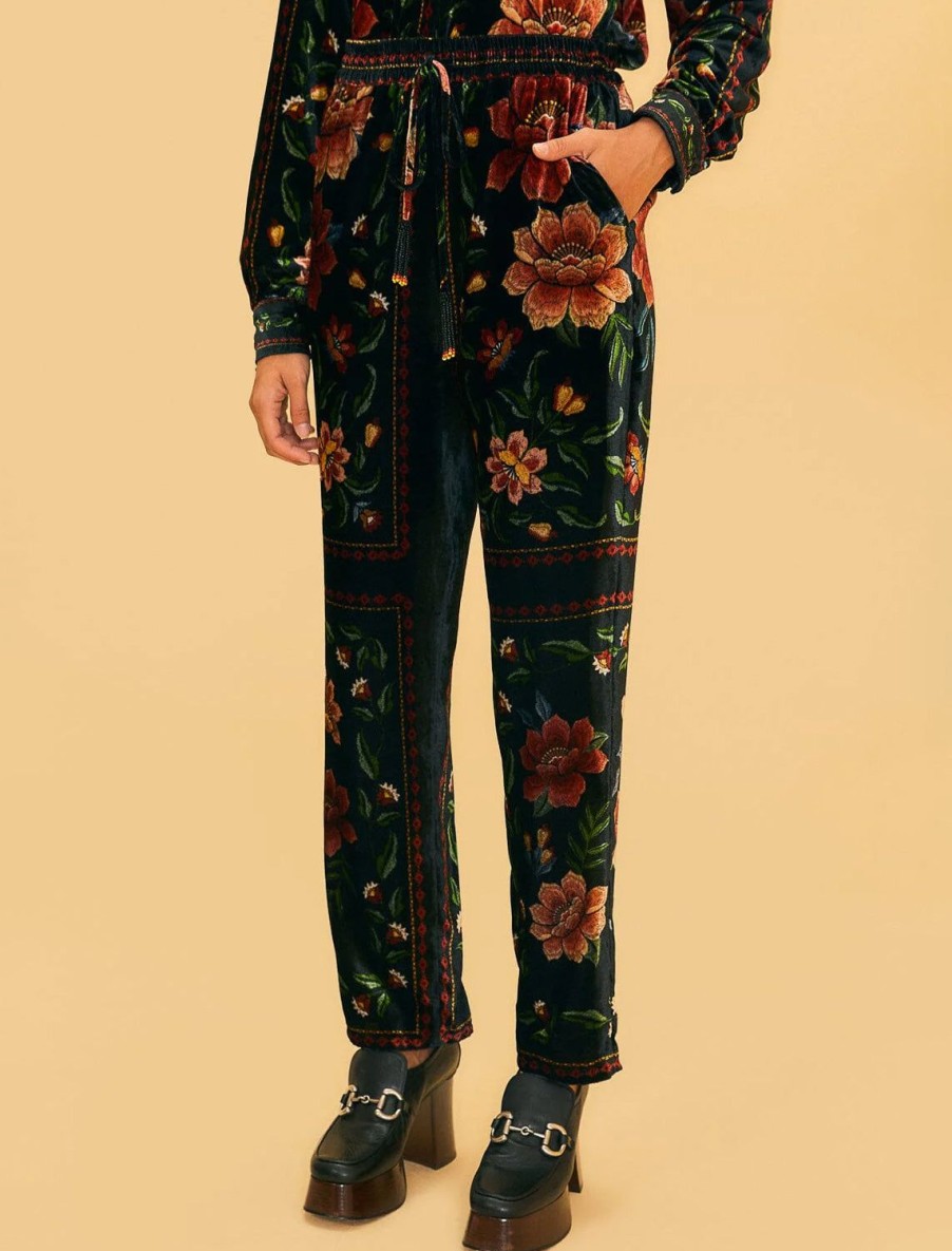 Hot Macaws Garden Black Pants Pants