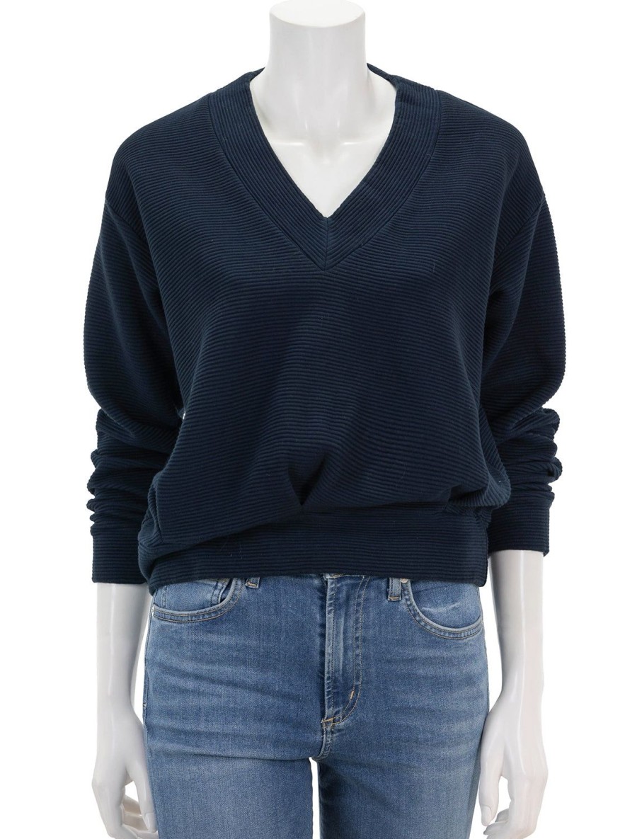 Online Horizontal Rib V-Neck Pullover In New Navy Sweatshirts + Hoodies