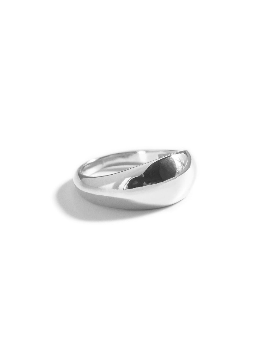 Hot Hendry Ring In Silver Statement