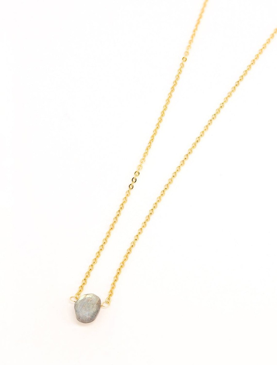 Hot Labradorite Solitare Necklace Delicate