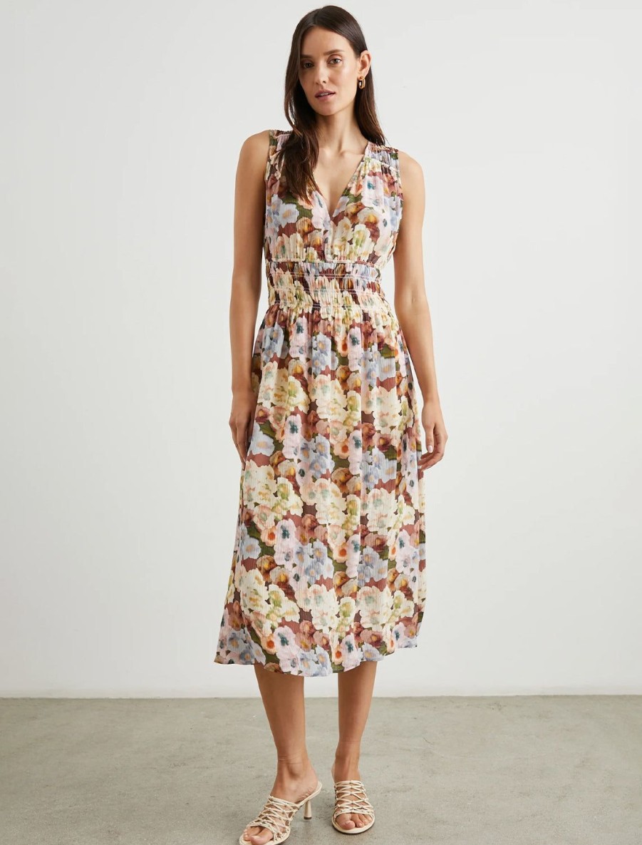 Hot Izzy Dress In Painter Floral Printed Dresses